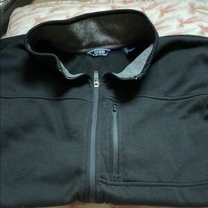IZOD Men's Black Zip Up Vest